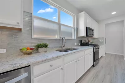 7616 Heritage Drive, Little Elm, TX 76227 - Photo 12