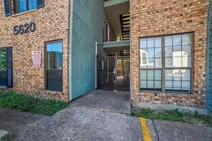 5620 Live Oak St, Dallas, TX 75206 - Photo 2
