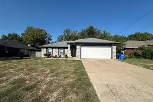 7814 Bob White Dr, Rowlett, TX 75088 - Photo 2