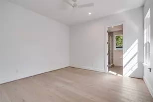 9233 E Lake Highlands Dr, Dallas, TX 75218 - Photo 20