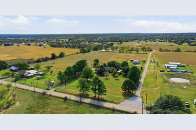 3420 Springfield Road, Springtown, TX 76082 - Photo 4