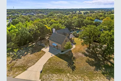 516 Lydia Lane, Granbury, TX 76049 - Photo 2