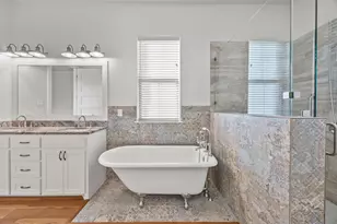 516 Lydia Ln, Granbury, TX 76049 - Photo 12