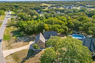 516 Lydia Ln, Granbury, TX 76049 - Photo 22