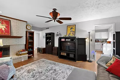 3904 Villa Downs Drive, Plano, TX 75023 - Photo 10