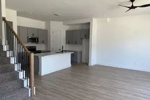 8910 Lowell St, Rowlett, TX 75089 - Photo 2