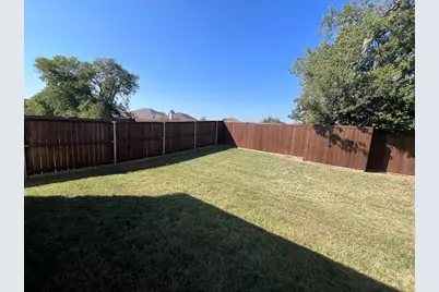 1524 Claireborne Court, Little Elm, TX 75068 - Photo 4