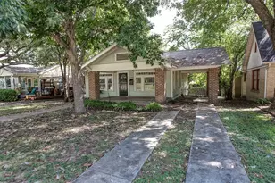 2109 Ashland Ave, Fort Worth, TX 76107 - Photo 2