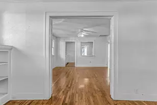 2109 Ashland Ave, Fort Worth, TX 76107 - Photo 10