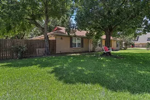 1213 W Tarrant Rd, Grand Prairie, TX 75050 - Photo 28