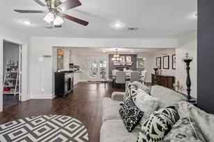 1213 W Tarrant Rd, Grand Prairie, TX 75050 - Photo 4