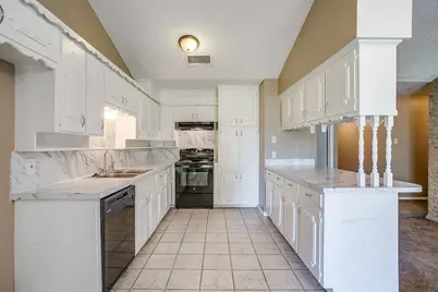 1060 S Burleson Boulevard, Burleson, TX 76028 - Photo 18