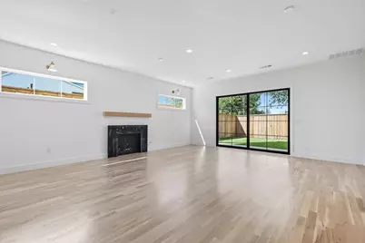 4525 Hopkins Avenue, Dallas, TX 75209 - Photo 12