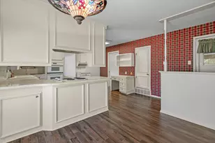 5813 Biscayne Ct, Haltom City, TX 76117 - Photo 20