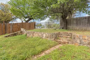 1002 Hidden Oaks Dr, Burleson, TX 76028 - Photo 26