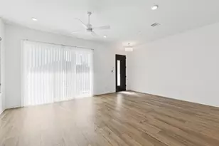 1250 Daybreak Dr, Allen, TX 75013 - Photo 2