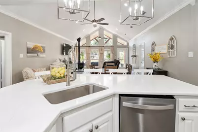 127 Rueda Encina Street, Gun Barrel City, TX 75156 - Photo 8