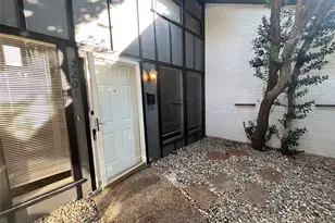 2201 Seville Ct, Dalworthington Gardens, TX 76013 - Photo 2