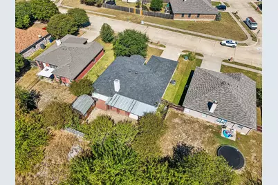 906 Creekview Drive, Waxahachie, TX 75165 - Photo 32