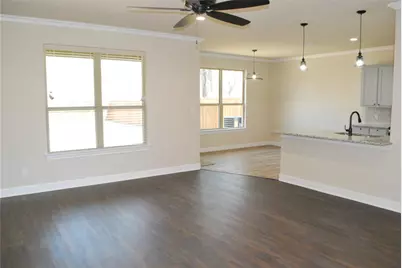521 W Sears Street, Denison, TX 75020 - Photo 2