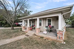 609 S Elm St, Weatherford, TX 76086 - Photo 2