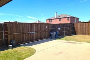1003 Graystone Dr, Lancaster, TX 75134 - Photo 38