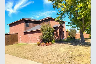 1003 Graystone Drive, Lancaster, TX 75134 - Photo 4