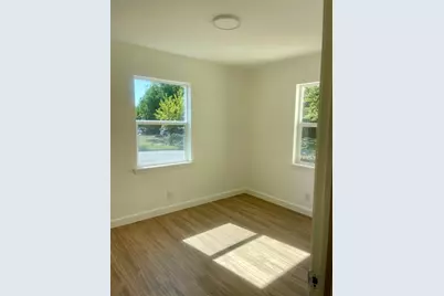 1451 Greenbrier Drive, River Oaks, TX 76114 - Photo 8