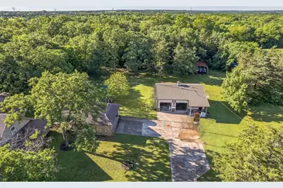 906 County Road 2770, Honey Grove, TX 75446 - Photo 2