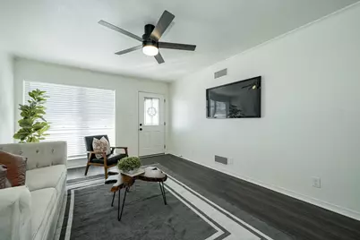 802 Division Street, Greenville, TX 75401 - Photo 6