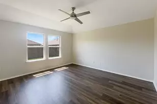 1809 Meadow Crest Dr, Princeton, TX 75407 - Photo 2