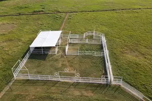 1209 County Rd 3160, Corsicana, TX 75109 - Photo 24