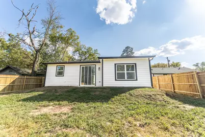 316 Beckham Street W, Sulphur Springs, TX 75482 - Photo 18