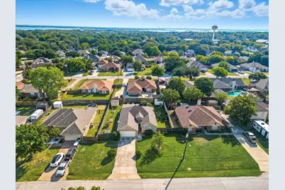 516 Oak Lake Street, Lake Dallas, TX 75065 - Photo 38