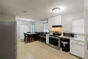 8417 Omaha Dr, White Settlement, TX 76108 - Photo 4