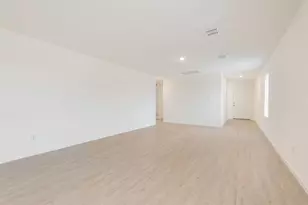 113 Cedar Sage Ln, Balch Springs, TX 75181 - Photo 4