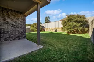821 Meadows Dr, Argyle, TX 76226 - Photo 36