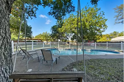 305 Gandy Street, Lipan, TX 76462 - Photo 6