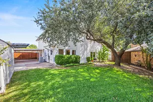 12935 Chandler Dr, Dallas, TX 75243 - Photo 28