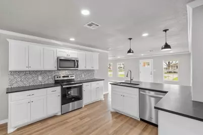 910 S Seaman Street, Eastland, TX 76448 - Photo 6