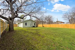 910 S Seaman St, Eastland, TX 76448 - Photo 20
