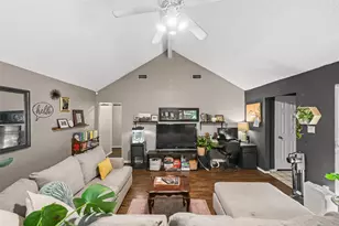 2111 Turf Club Dr, Arlington, TX 76017 - Photo 4