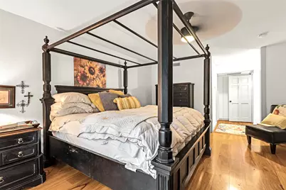 1805 Lakecrest Court, Carrollton, TX 75006 - Photo 14