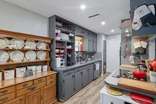 6549 Old Mill Cir, Watauga, TX 76148 - Photo 10