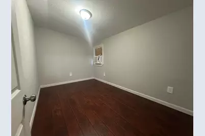 525 W Hanna Street, Denison, TX 75020 - Photo 18