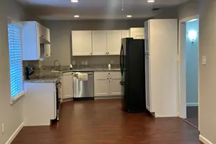 525 W Hanna St, Denison, TX 75020 - Photo 8