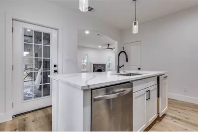 1724 Stella Avenue, Dallas, TX 75203 - Photo 6