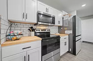 821 Sugartree Dr, Cleburne, TX 76031 - Photo 8