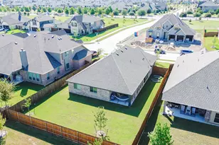 297 Sparkling Spgs Dr, Waxahachie, TX 75165 - Photo 22