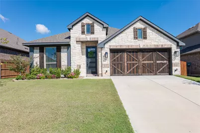 297 Sparkling Springs Drive, Waxahachie, TX 75165 - Photo 2